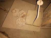 Lot 140 - antieke weegschaal en gewichten - afbeelding 3 van  3