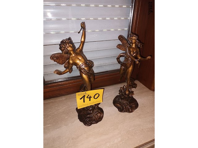 Lot 140 - beelden in zamac. 2 stuks - afbeelding 1 van  4