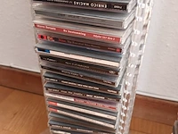 Lot 140 - cd rek met muziek cd’s. 2 stuks - afbeelding 5 van  9