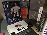 Lot 140 - lot hitler nazi boeken en regio oorlogsboeken - afbeelding 3 van  5