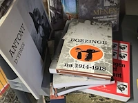 Lot 140 - lot hitler nazi boeken en regio oorlogsboeken - afbeelding 4 van  5