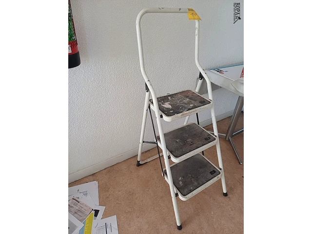 Lot 140 - trapladder - afbeelding 2 van  3