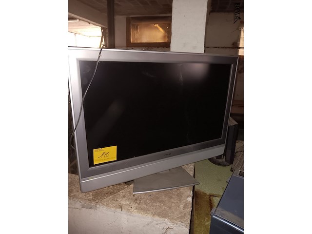 Lot 140 - tv toshiba - afbeelding 1 van  3