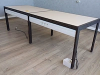 Lot 141 - bureau tafel - afbeelding 1 van  4