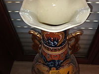 Lot 141 - chinese vaas - afbeelding 2 van  3