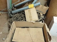 Lot 141 - dichtingen en rolluik onderdelen