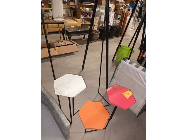 Lot 141 - etalagetafeltjes - afbeelding 4 van  4