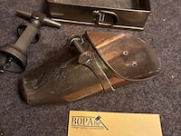 Lot 141 - koperen items, 3 stuks - afbeelding 2 van  2