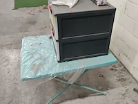 Lot 141 - pvc tafeltje en opslagbox - afbeelding 2 van  4