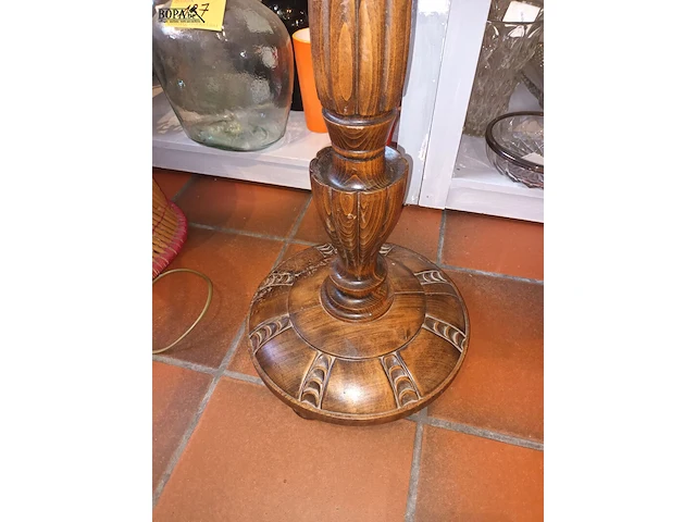 Lot 141 - ronde bijzettafel - afbeelding 3 van  3