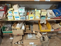 Lot 142 - bevestigingsmateriaal - afbeelding 4 van  7