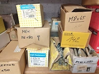 Lot 142 - bevestigingsmateriaal - afbeelding 7 van  7