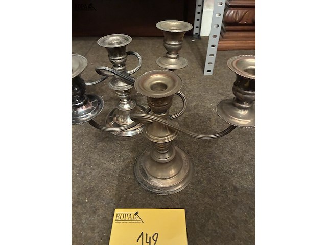 Lot 142 - kandelaars, verzilverd, 2 stuks - afbeelding 2 van  2