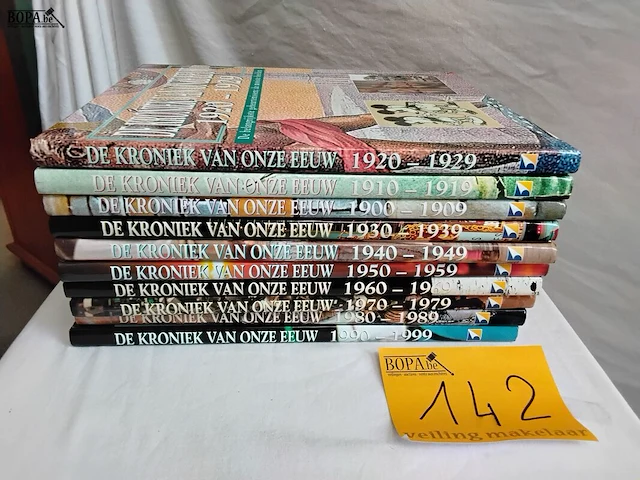 Lot 142 - serie kroniek van onze eeuw, 1920-1999, 10 stuks - afbeelding 1 van  1