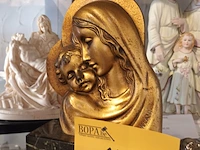 Lot 143 - heiligenbeelden en lamp. 8 stuks - afbeelding 4 van  5