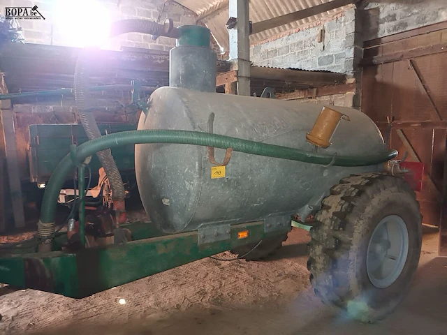 Lot 143 - meststrooier - afbeelding 2 van  5