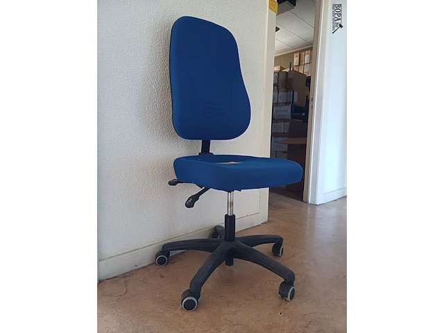 Lot 144 - bureaustoel - afbeelding 2 van  2