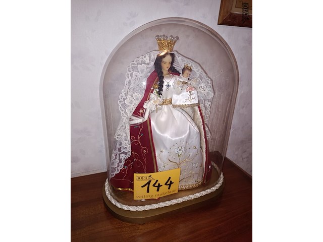 Lot 144 - globe met maria en kind - afbeelding 1 van  3