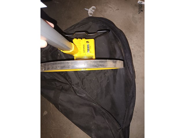 Lot 144 - meetwiel stanley in draagtas - afbeelding 2 van  3