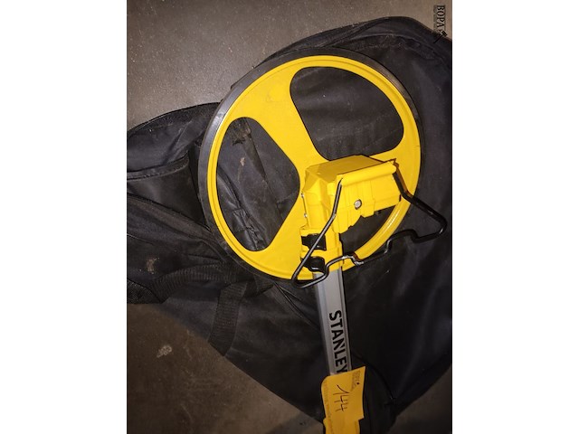 Lot 144 - meetwiel stanley in draagtas - afbeelding 3 van  3