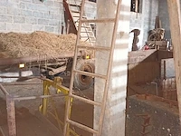 Lot 144 - metalen ladder. 2 stuks - afbeelding 3 van  3