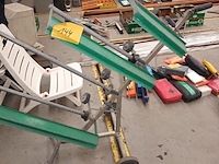 Lot 144 - statief voor papierrollen - afbeelding 1 van  3