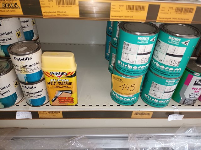 Lot 145 - afbijtmiddel. 25 stuks - afbeelding 1 van  3