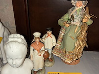 Lot 146 - beeldjes allerlei, 4 stuks - afbeelding 1 van  2