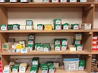 Lot 146 - bevestigingsmateriaal