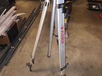 Lot 146 - futech laserstatief - afbeelding 2 van  3