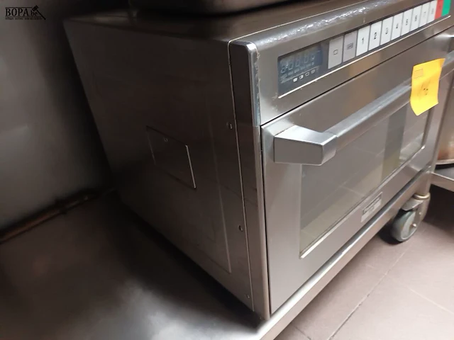 Lot 146 - professionele microgolfoven panasonic - afbeelding 2 van  6