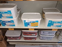 Lot 147 - muur- en plafondverf. 11 stuks - afbeelding 1 van  5