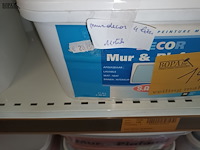 Lot 147 - muur- en plafondverf. 11 stuks - afbeelding 5 van  5