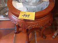 Lot 148 - bijzettafel - afbeelding 1 van  4