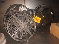 Lot 148 - onderdelen voor ventilators - afbeelding 1 van  2