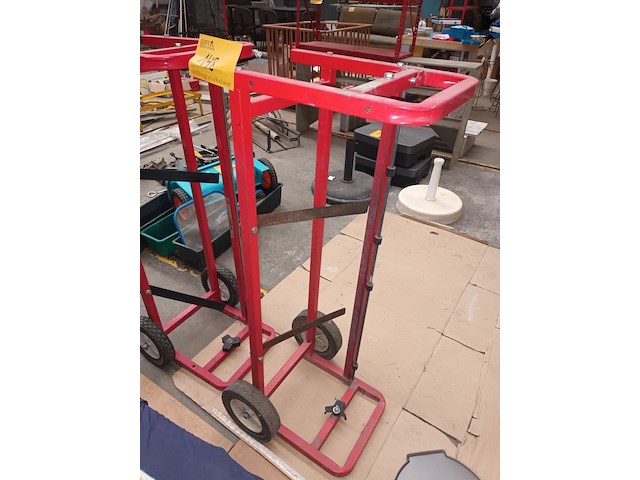 Lot 148 - papierrol trolley. 2 stuks - afbeelding 3 van  3