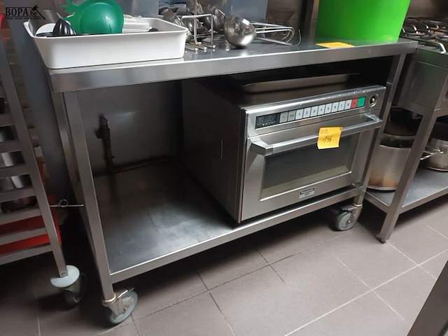 Lot 148 - rvs werktafel - afbeelding 1 van  3