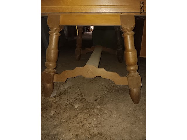 Lot 149 - houten tafel zonder blad - afbeelding 2 van  2