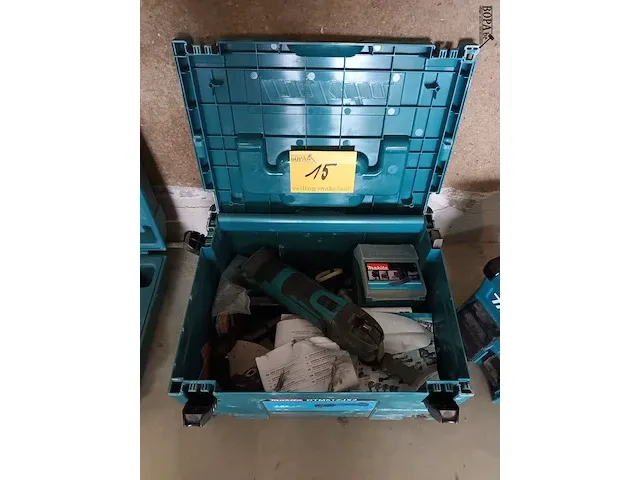 Lot 15 - accu multitool makita in koffer - afbeelding 1 van  4