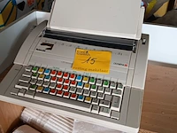 Lot 15 - elektrische typemachine olympia - afbeelding 1 van  3