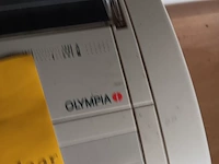 Lot 15 - elektrische typemachine olympia - afbeelding 2 van  3