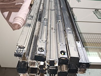Lot 15 - elektrogeleide rails voor spots. 30 stuks - afbeelding 2 van  3
