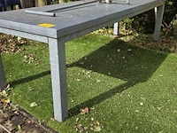 Lot 15 - gegalvaniseerde tuintafel - afbeelding 3 van  4