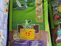 Lot 15 - humu forte gazonmest - 8 stuks - afbeelding 1 van  3
