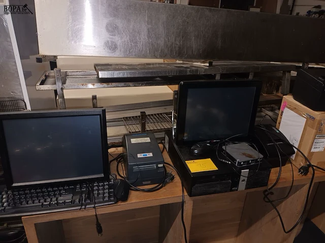 Lot 15 - kassa systemen en printers - afbeelding 1 van  9