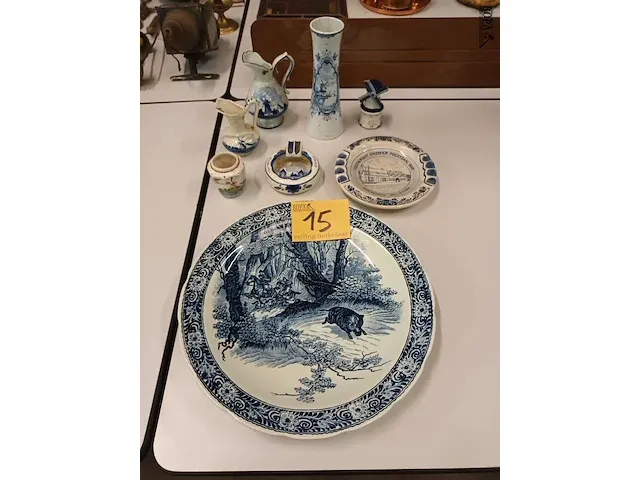 Lot 15 - keramiek delft en gouda. 9 stuks - afbeelding 1 van  6