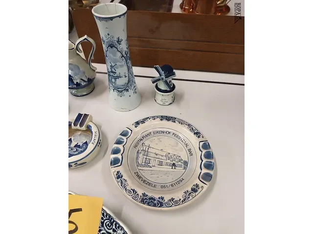 Lot 15 - keramiek delft en gouda. 9 stuks - afbeelding 3 van  6