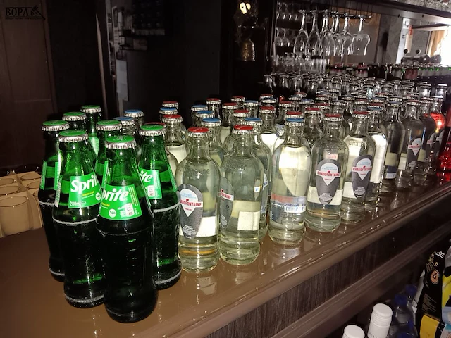 Lot 15 - losse flesjes frisdranken - 110 flesjes - afbeelding 4 van  4