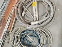 Lot 15 - luchtdruk slangen, rondo mortelslangen spuitstukken - afbeelding 1 van  10