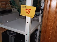 Lot 15 - metalen rek - afbeelding 3 van  3